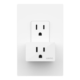 Smart Plug with Thread